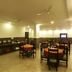 Hotel Ark Wood At Airport