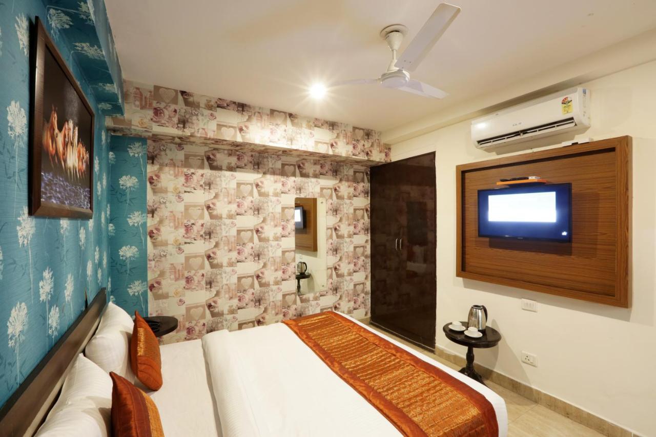 Hostel Ark Wood At Airport New Delhi