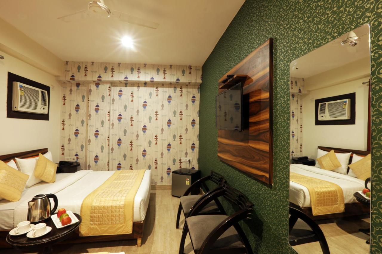 Hostel Ark Wood At Airport New Delhi